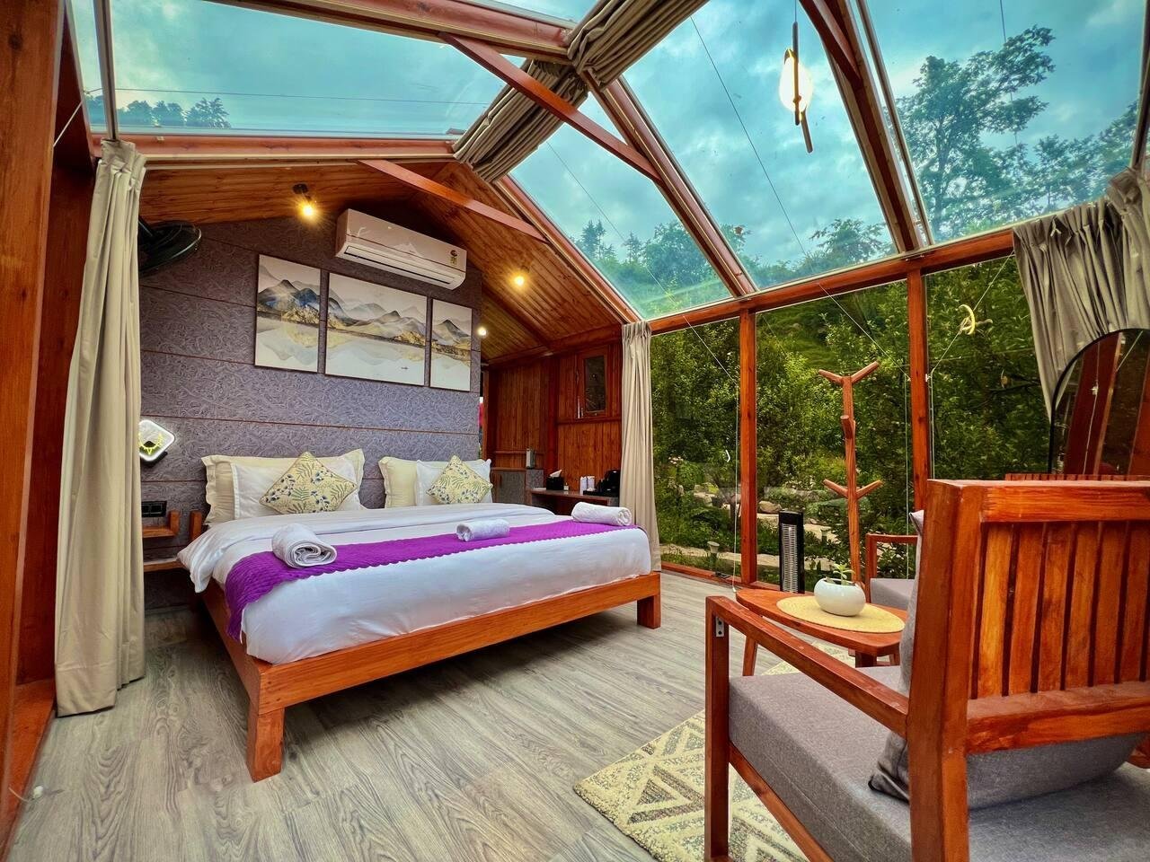 Dreamy Wood n Glass Cabin with Cafe in Forest x Solis Nature