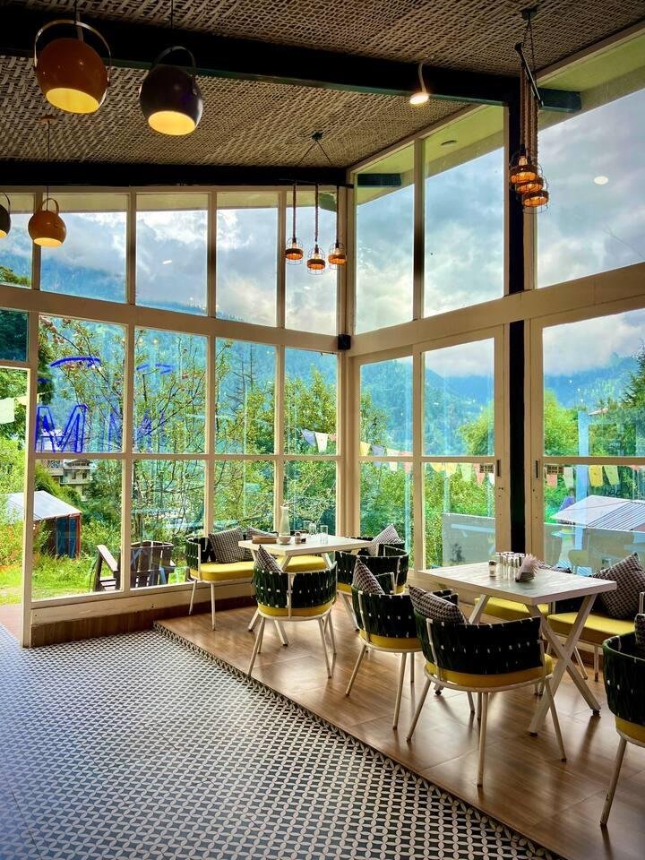 Dreamy Wood n Glass Cabin with Cafe in Forest x Solis Nature