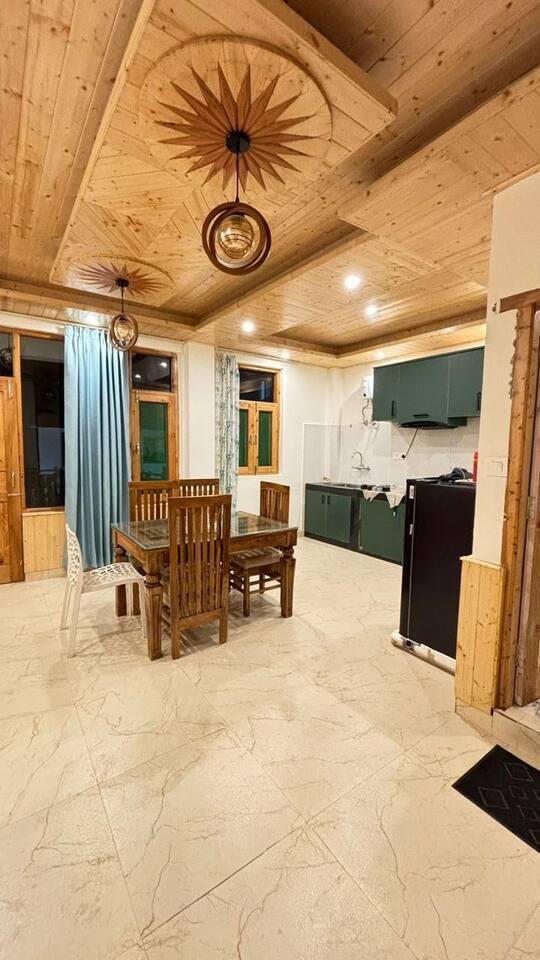 5bhk My-lo Cottage by Geeta Villas x Solis Nature