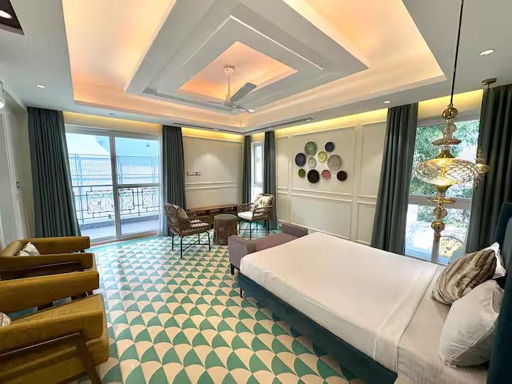 Magnificent 4BHK Standalone Villa | Pvt Pool | Parra x Solis Nature