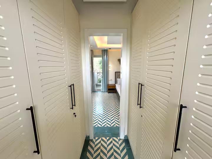 Magnificent 4BHK Standalone Villa | Pvt Pool | Parra x Solis Nature