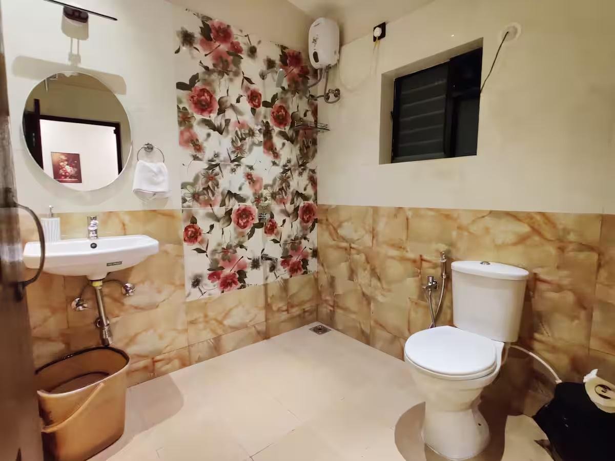 Casa Miramar (3bhk villa) Panjim x Solis Nature