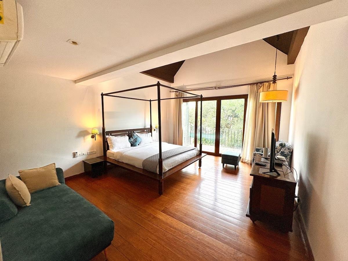 Anantam 4BHK Villa + Private Pool x Solis Nature