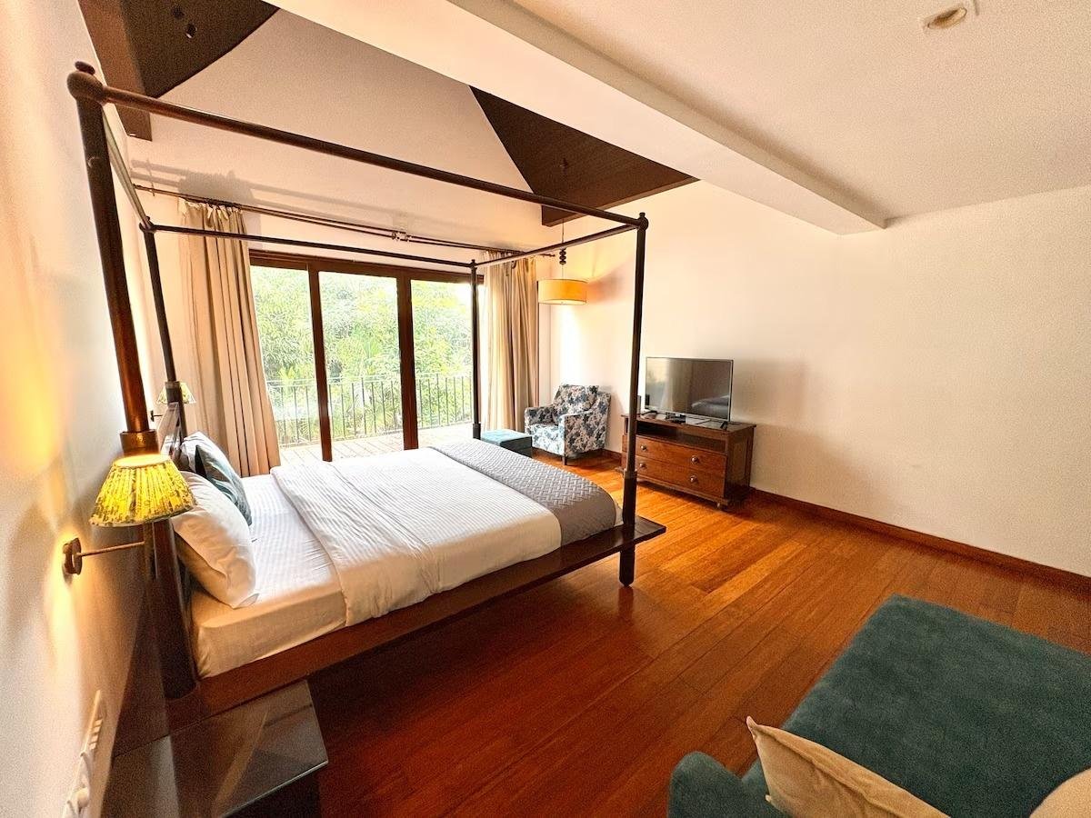 Anantam 4BHK Villa + Private Pool x Solis Nature