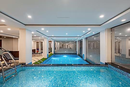 DLS Hotels on the Ganges x Solis Nature