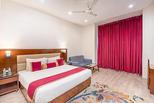 DLS Hotels on the Ganges x Solis Nature