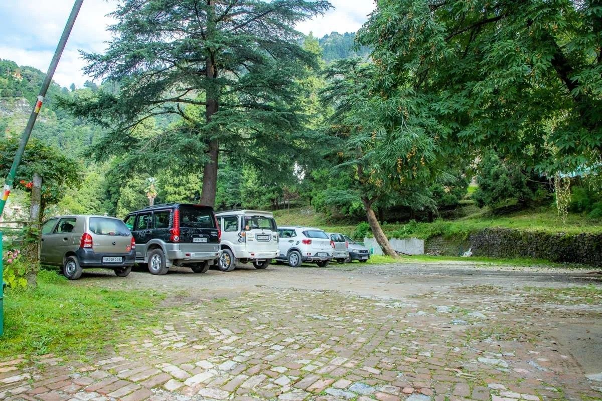 Balrampur House Heritage Hotels in Nainital x Solis Nature