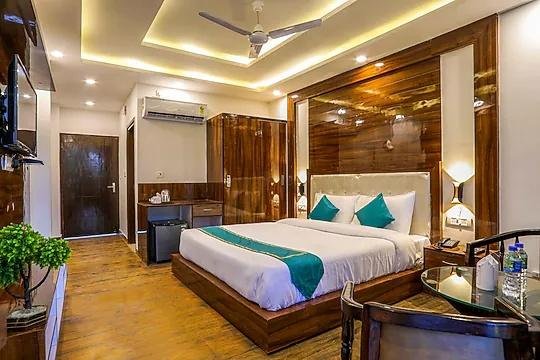The First view Resort, Lansdowne x Solis Nature