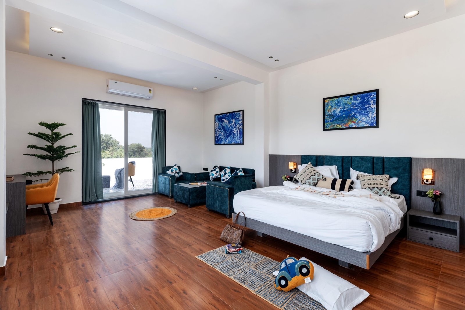 Villa Festiva x Solis Nature