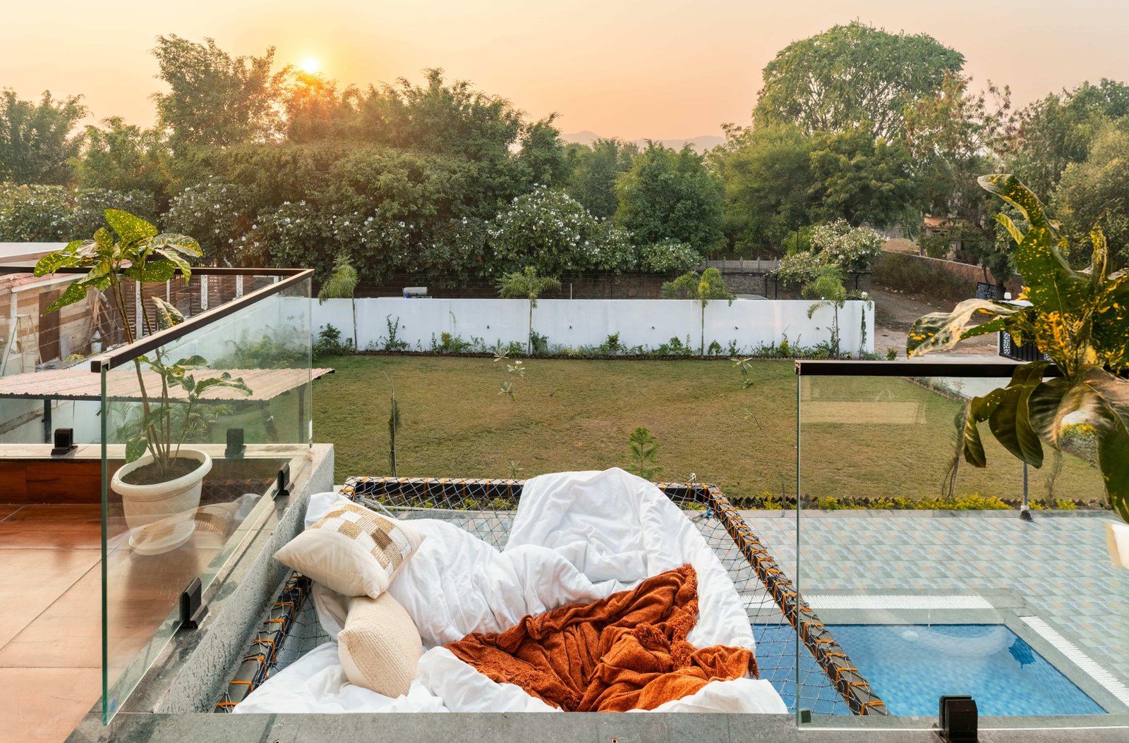 Villa Festiva x Solis Nature