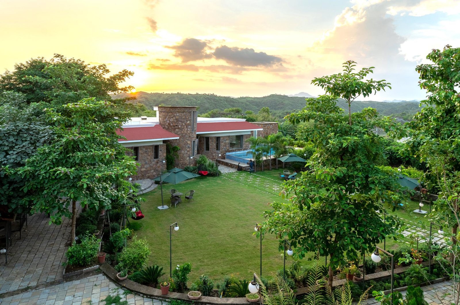 BR Villa x Solis Nature