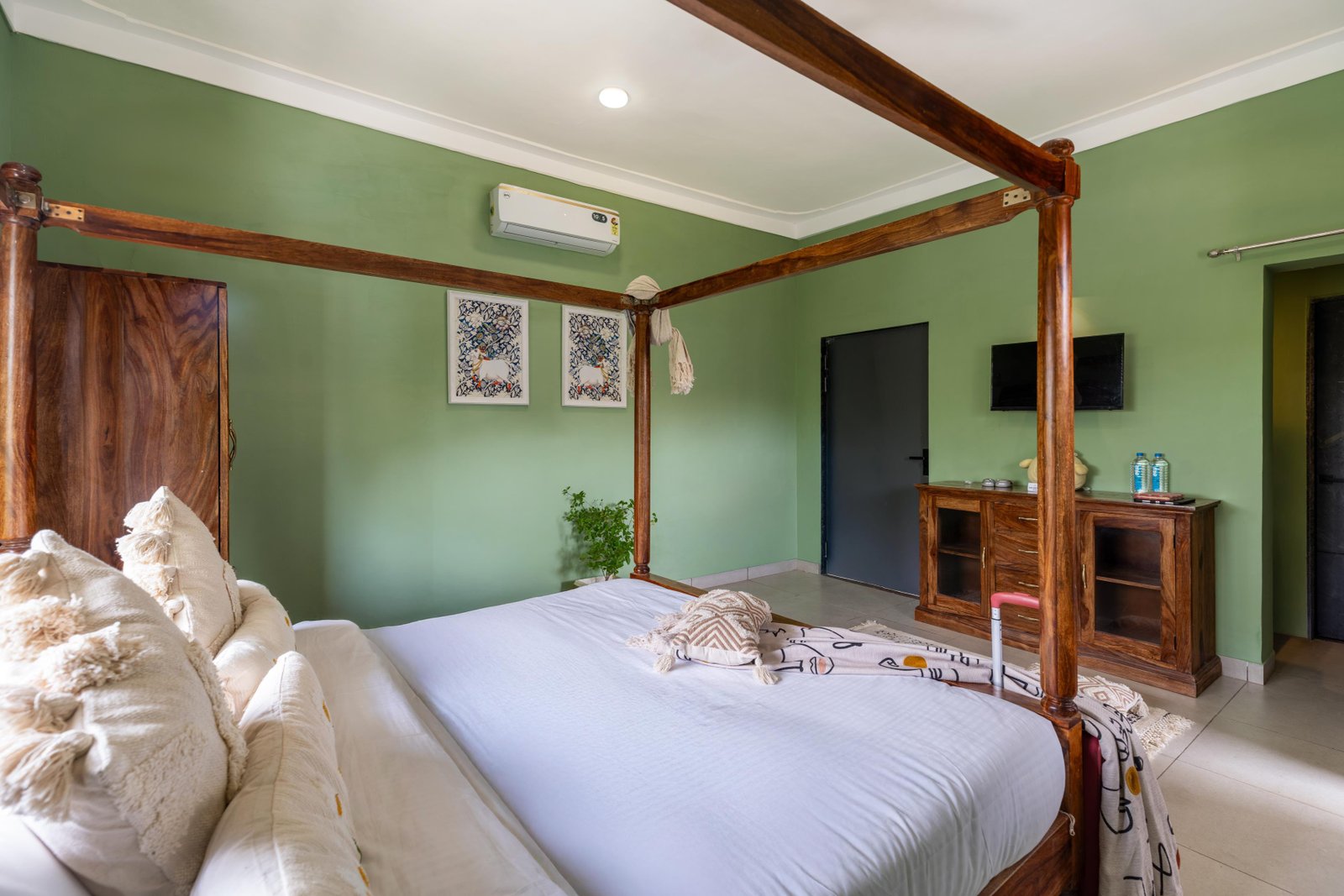 Prakrut Villa x Solis Nature