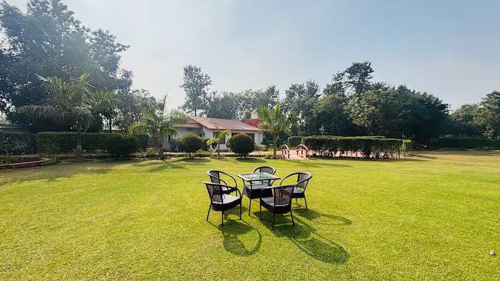Ananda Bagh by UMR | 4BHK-Pool Farm in Gurgaon x Solis Nature