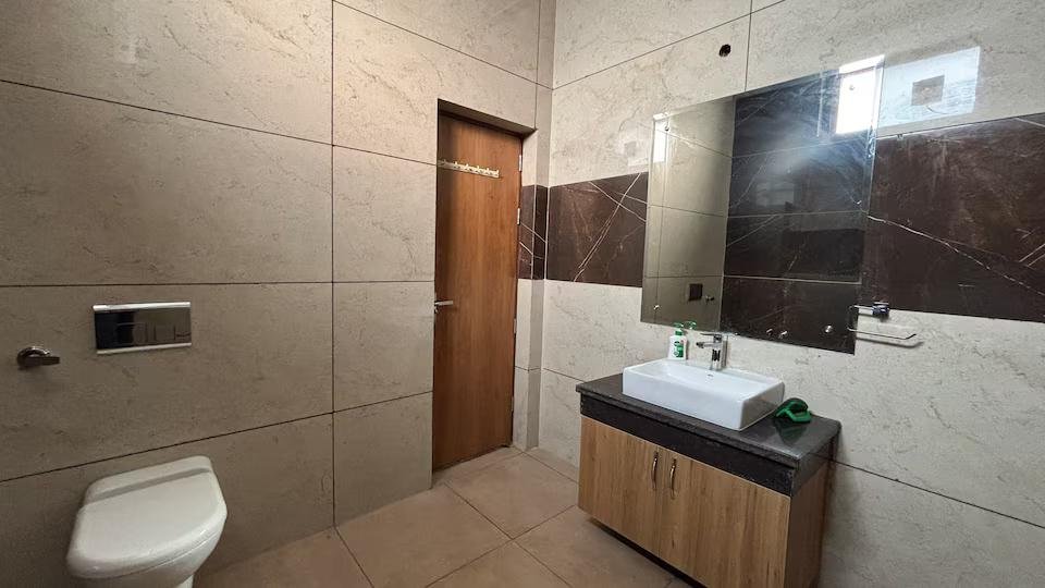 Sunrise Meadow Premium 4BHK Pool Farm in Gurgaon x Solis Nature