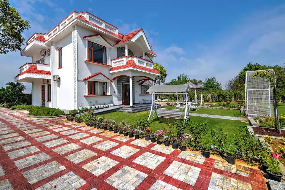 Sunrise Meadow Premium 4BHK Pool Farm in Gurgaon x Solis Nature