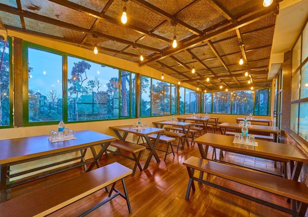 Areva Inn Resort Munnar by VOYE HOMES x Solis Nature