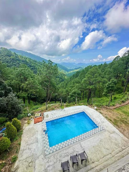 Red Roof Resort Lansdowne x Solis Nature