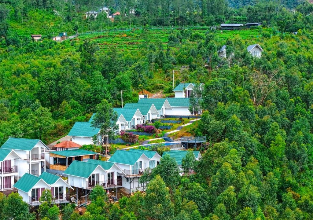 Hill Top Resort Kanthalloor by VOYE HOMES x Solis Nature