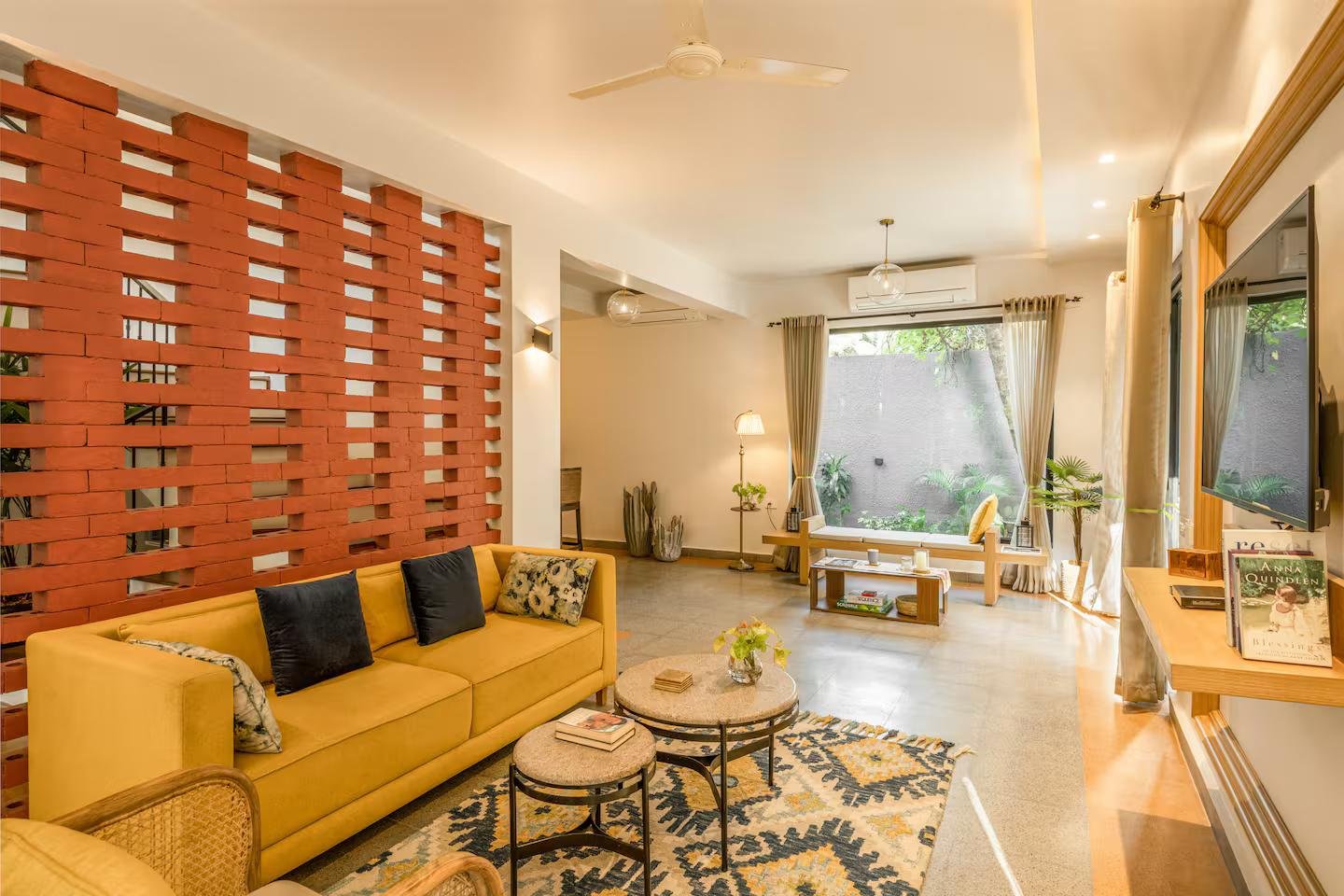 TBK beach villa | Private pool & jacuzzi | Housekeepin x Solis Nature