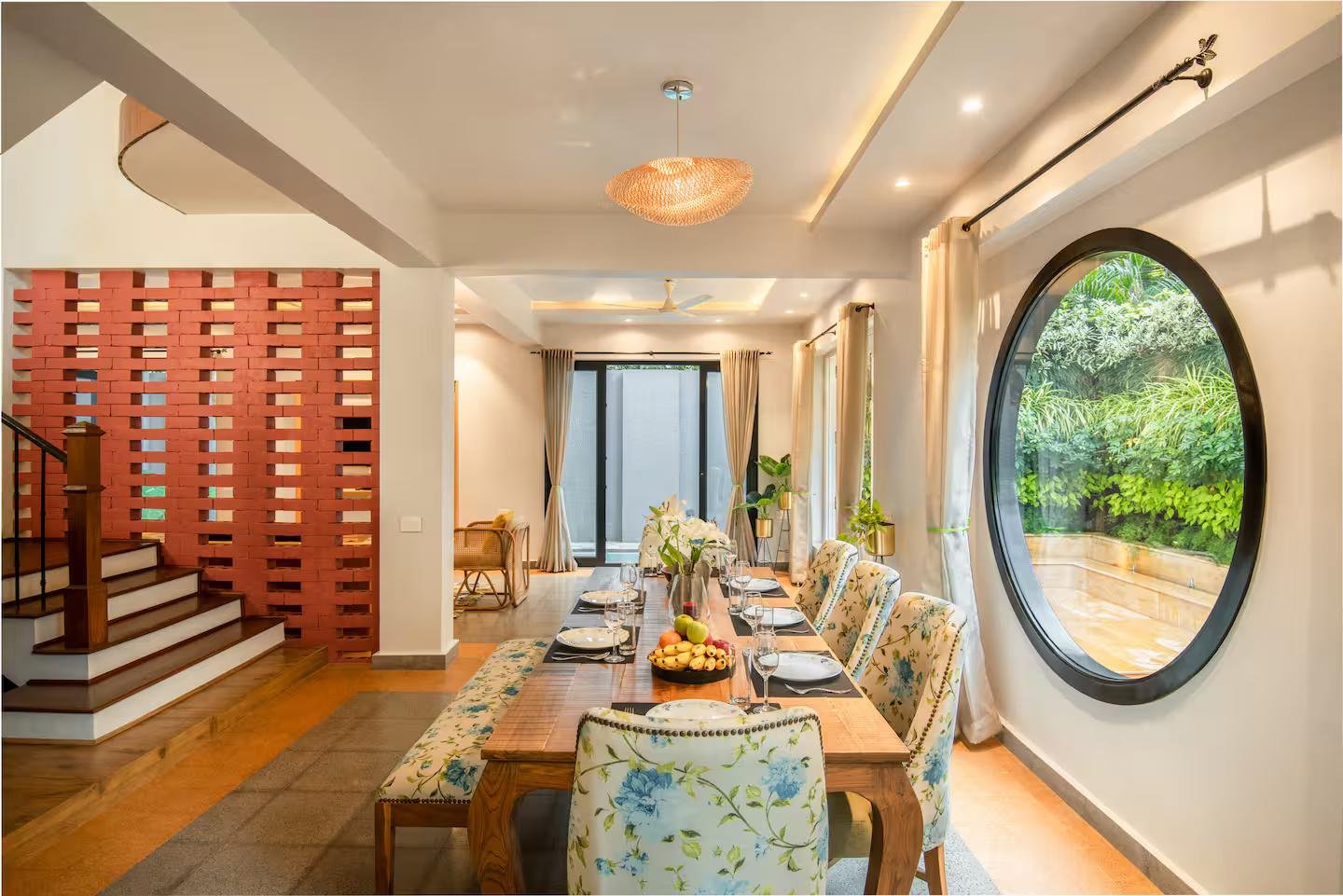 TBK beach villa | Private pool & jacuzzi | Housekeepin x Solis Nature