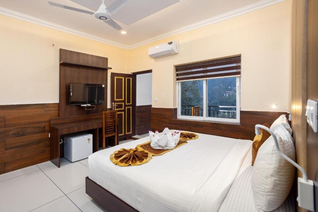 Star Emirates Luxury Resort and Spa, Munnar x Solis Nature