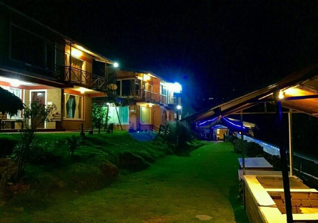 De Rock Jungle Living Resort -Plain View Room x Solis Nature