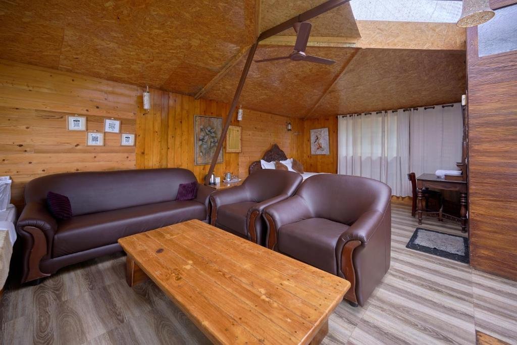 De Rock Jungle Living Resort -Plain View Room x Solis Nature