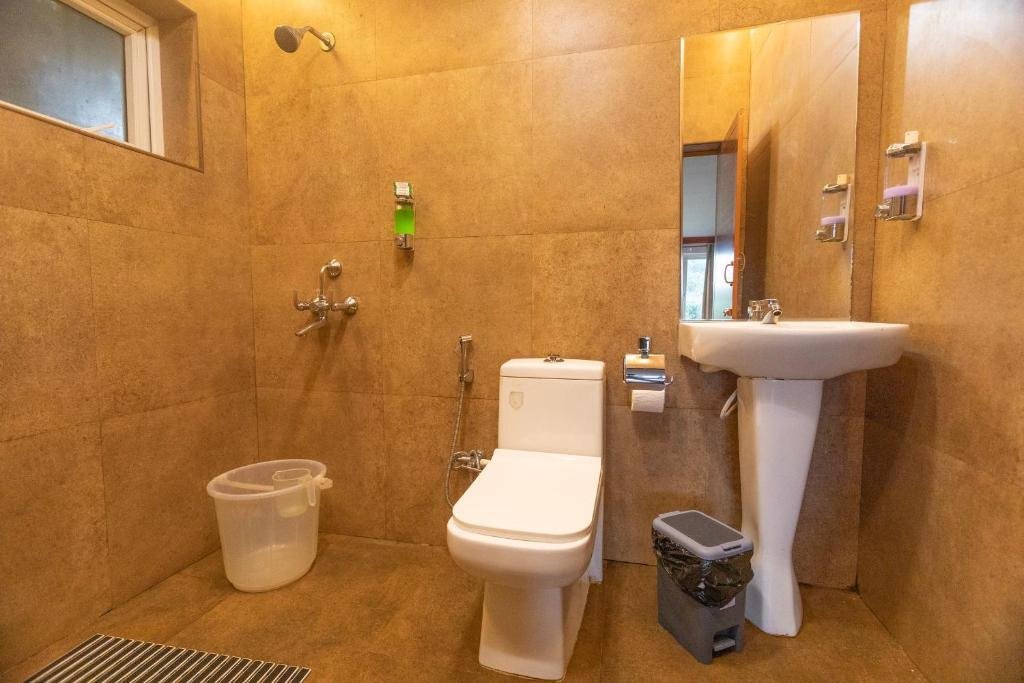 De Rock Jungle Living Resort -Plain View Room x Solis Nature