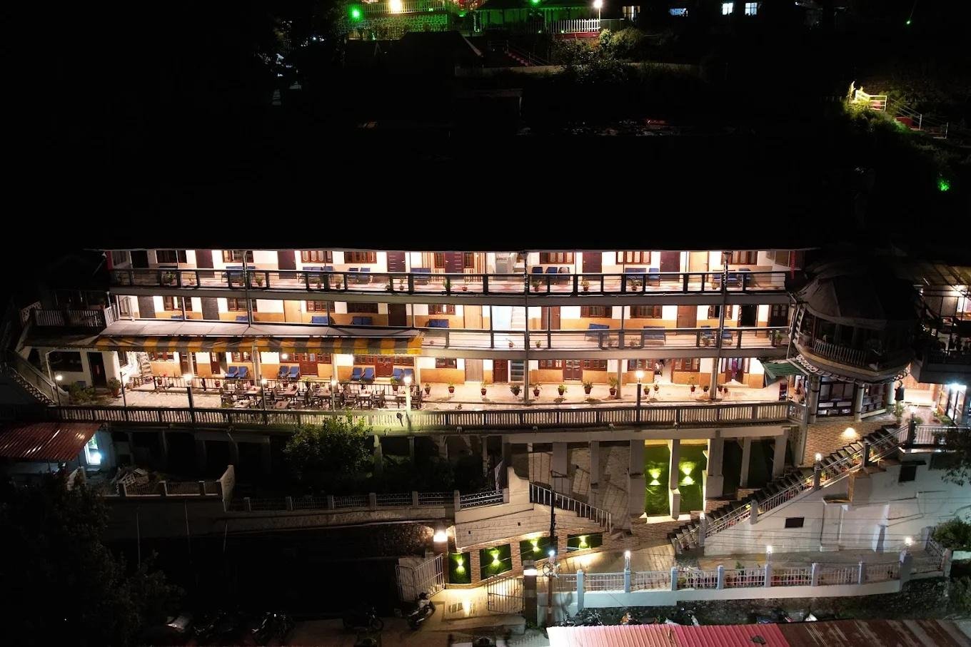 Hotel Silverton ,  Lake view x Solis Nature