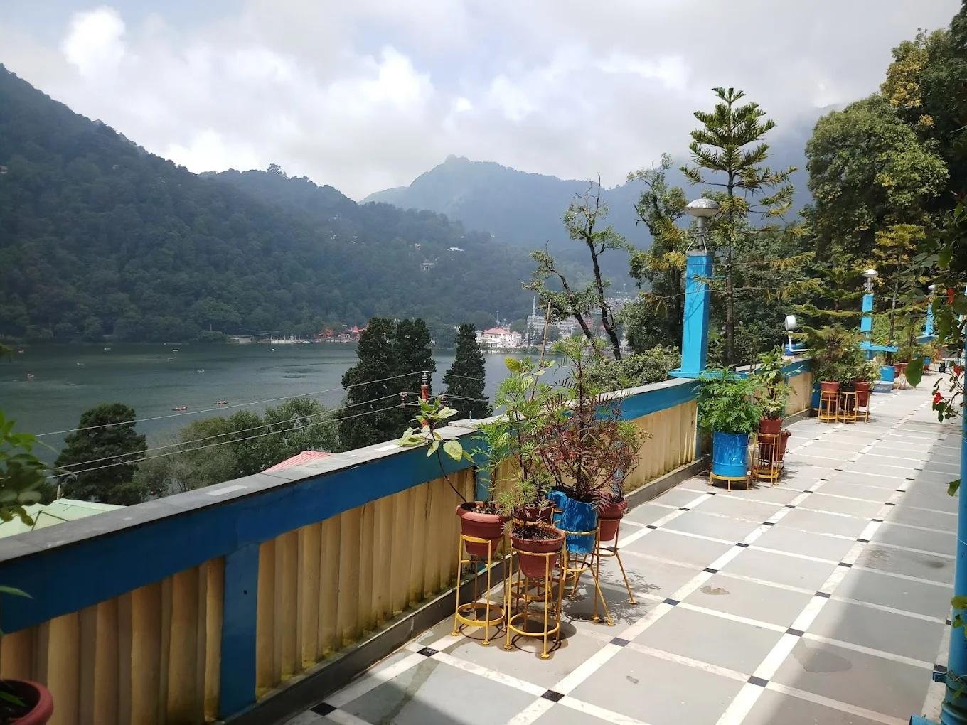 Hotel Silverton ,  Lake view x Solis Nature
