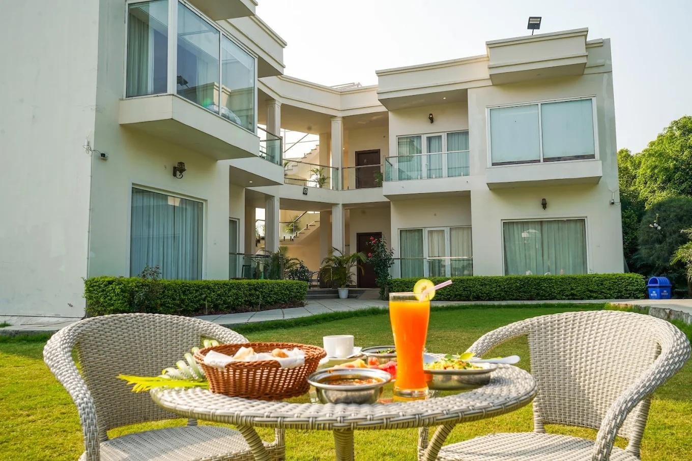 Regnum Resort- Luxury Resort in Jim Corbett x Solis Nature