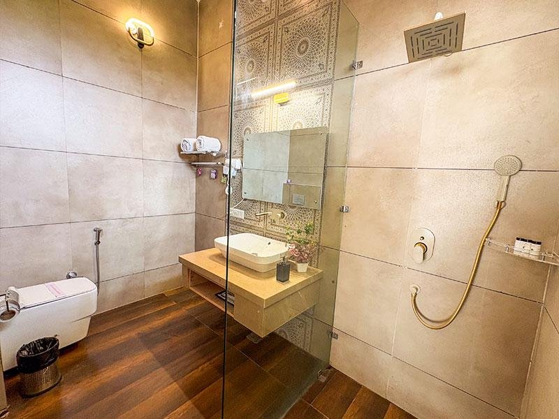 Regnum Resort- Luxury Resort in Jim Corbett x Solis Nature