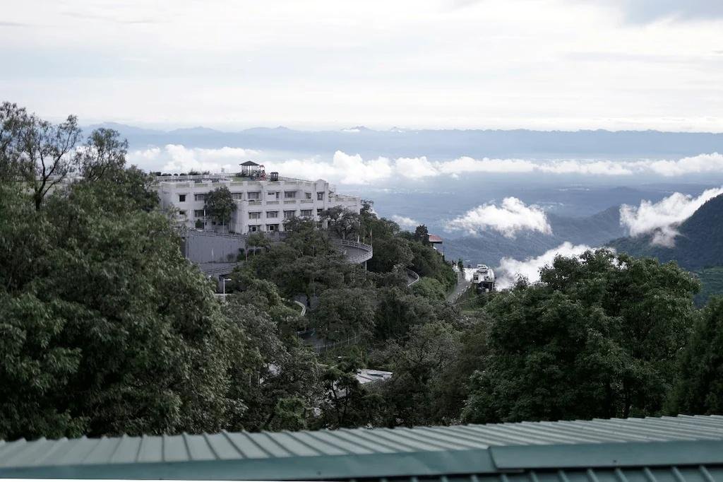 Mussoorie mist villa x Solis Nature