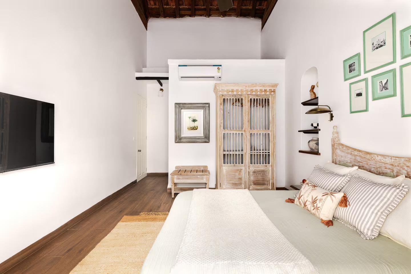 Kaia - 4BHK Private Pool Ultra-Luxury Villa x Solis Nature