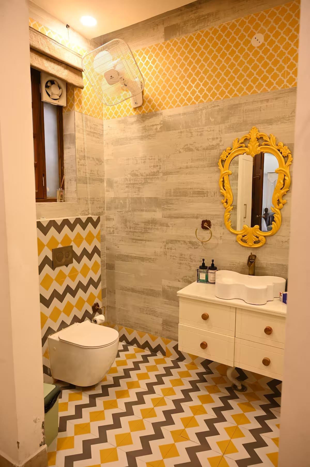 The Blue Door - A Luxury Boutique Villa on Foothills o x Solis Nature