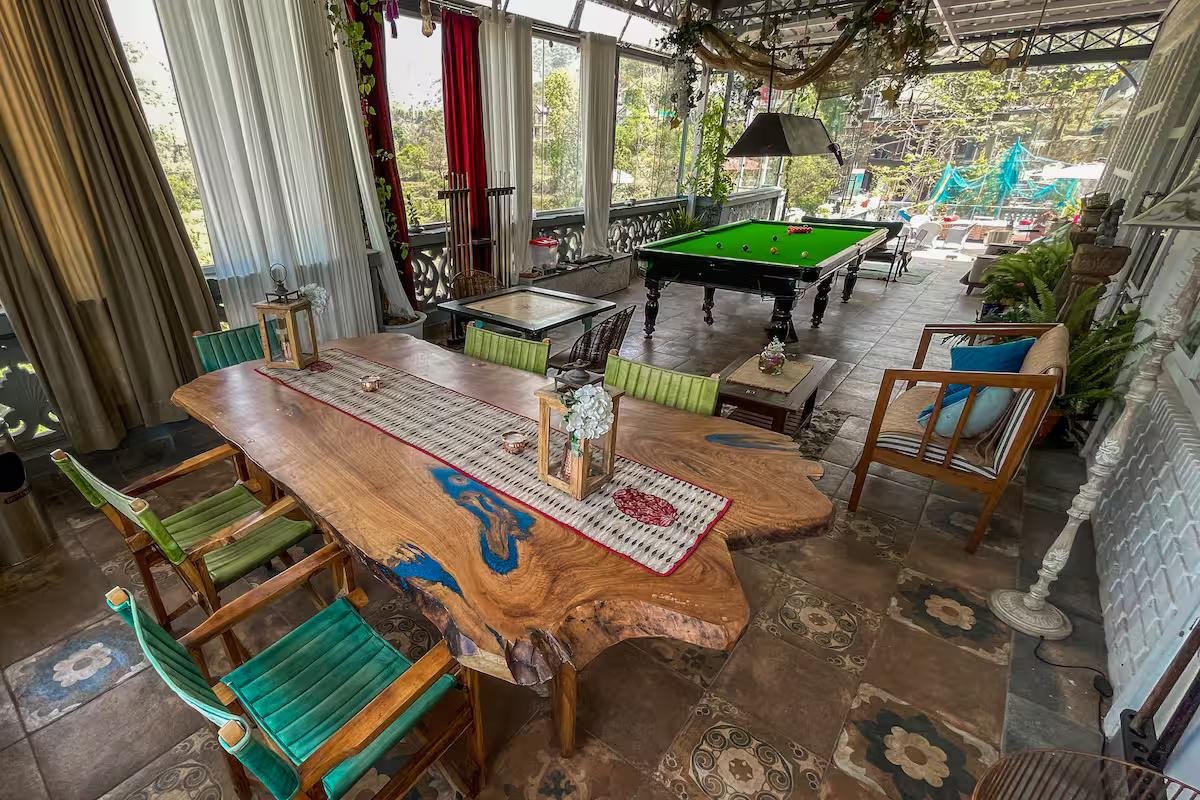 The Blue Door - A Luxury Boutique Villa on Foothills o x Solis Nature