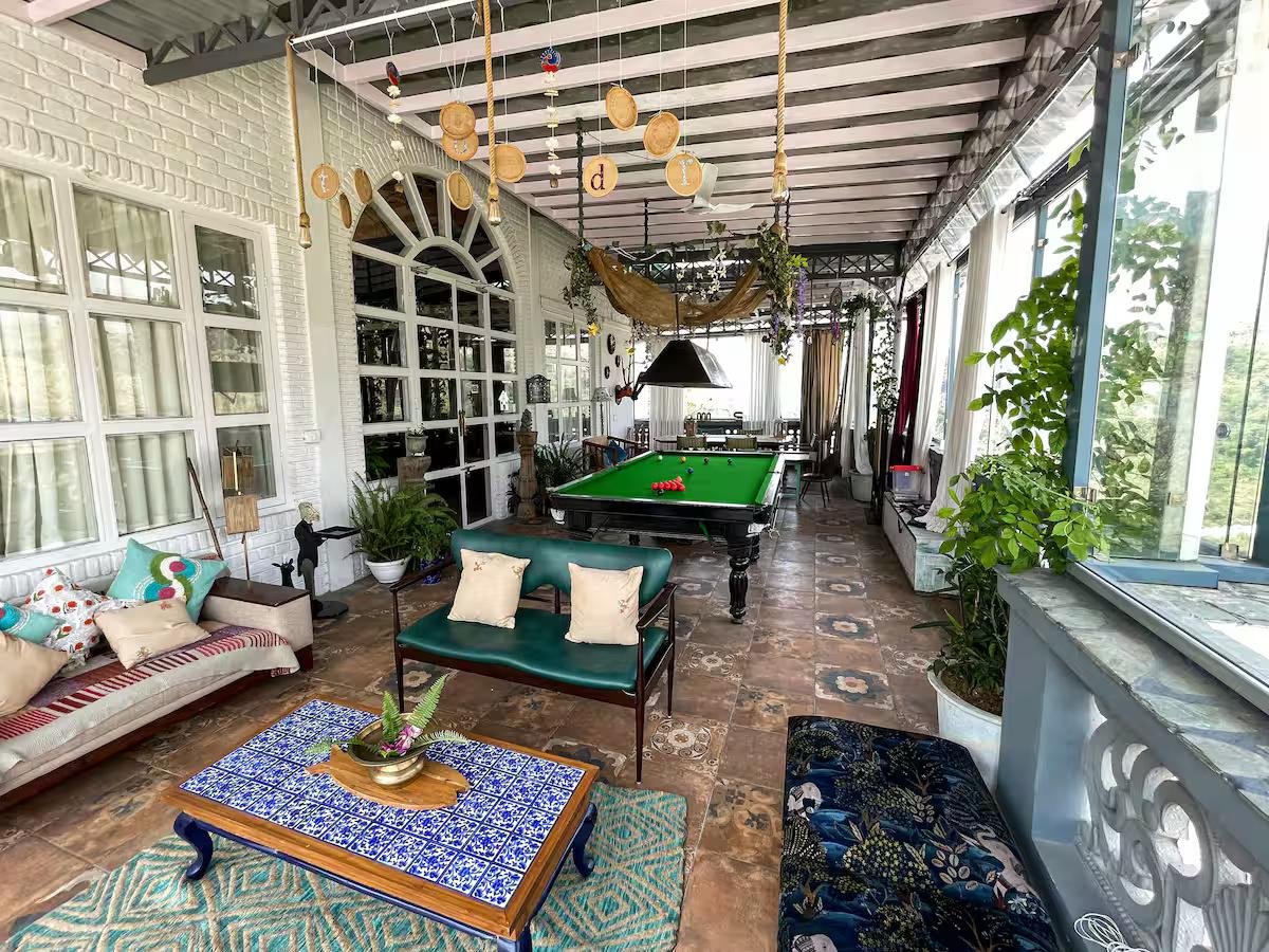 The Blue Door - A Luxury Boutique Villa on Foothills o x Solis Nature