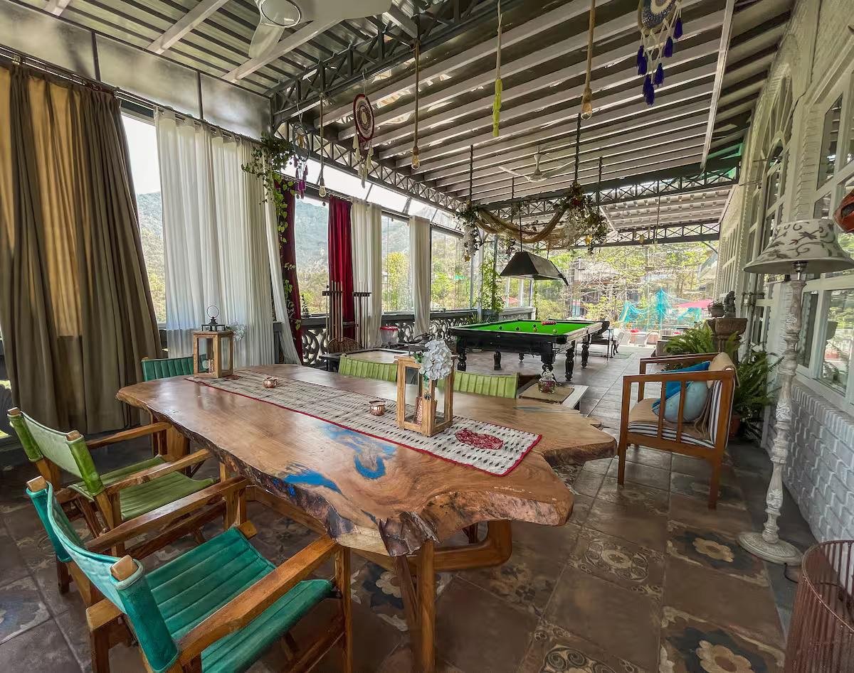 The Blue Door - A Luxury Boutique Villa on Foothills o x Solis Nature