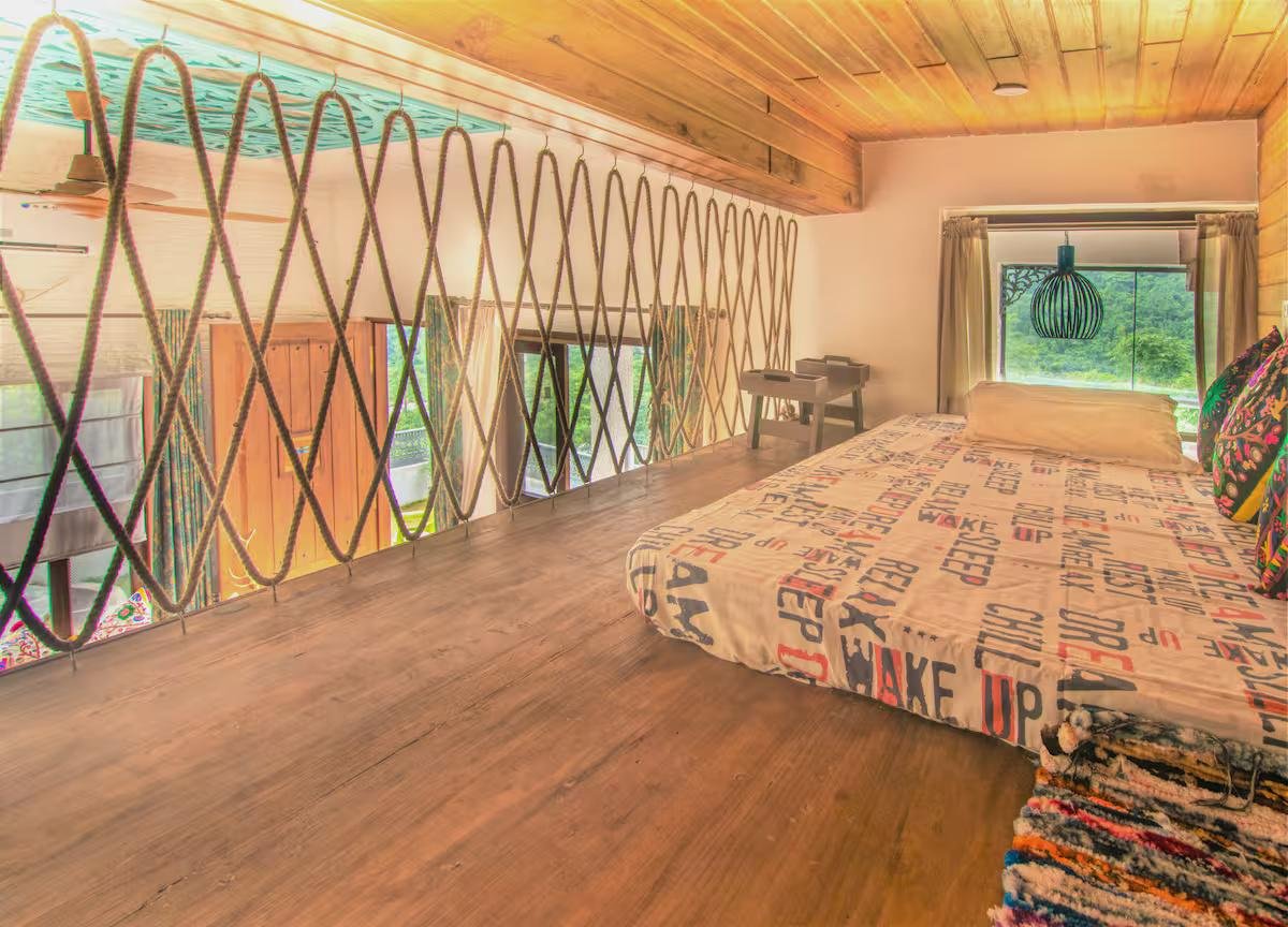 The Blue Door - A Luxury Boutique Villa on Foothills o x Solis Nature