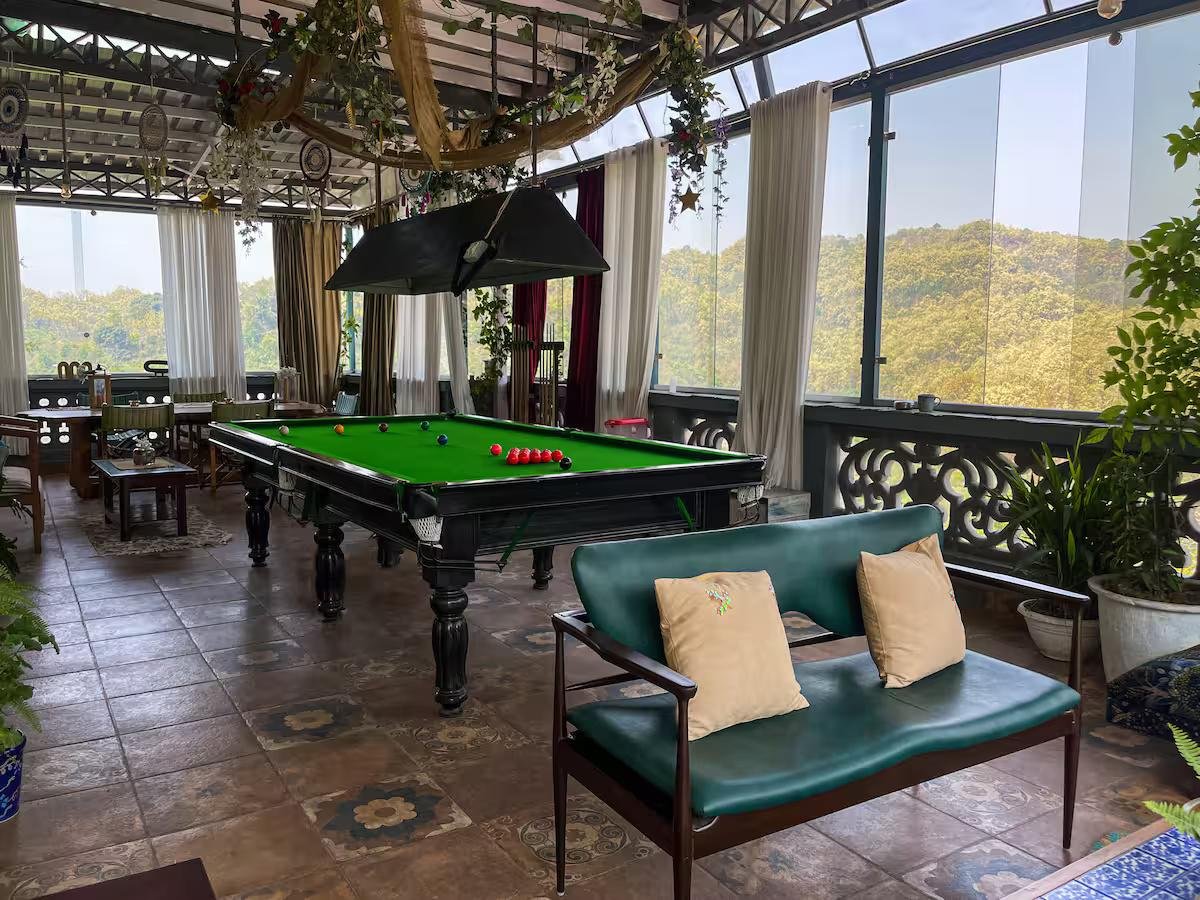 The Blue Door - A Luxury Boutique Villa on Foothills o x Solis Nature