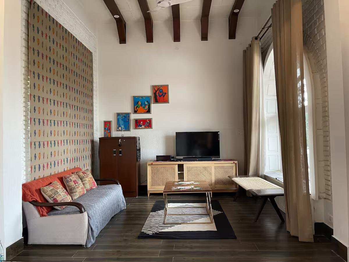 The Blue Door - A Luxury Boutique Villa on Foothills o x Solis Nature