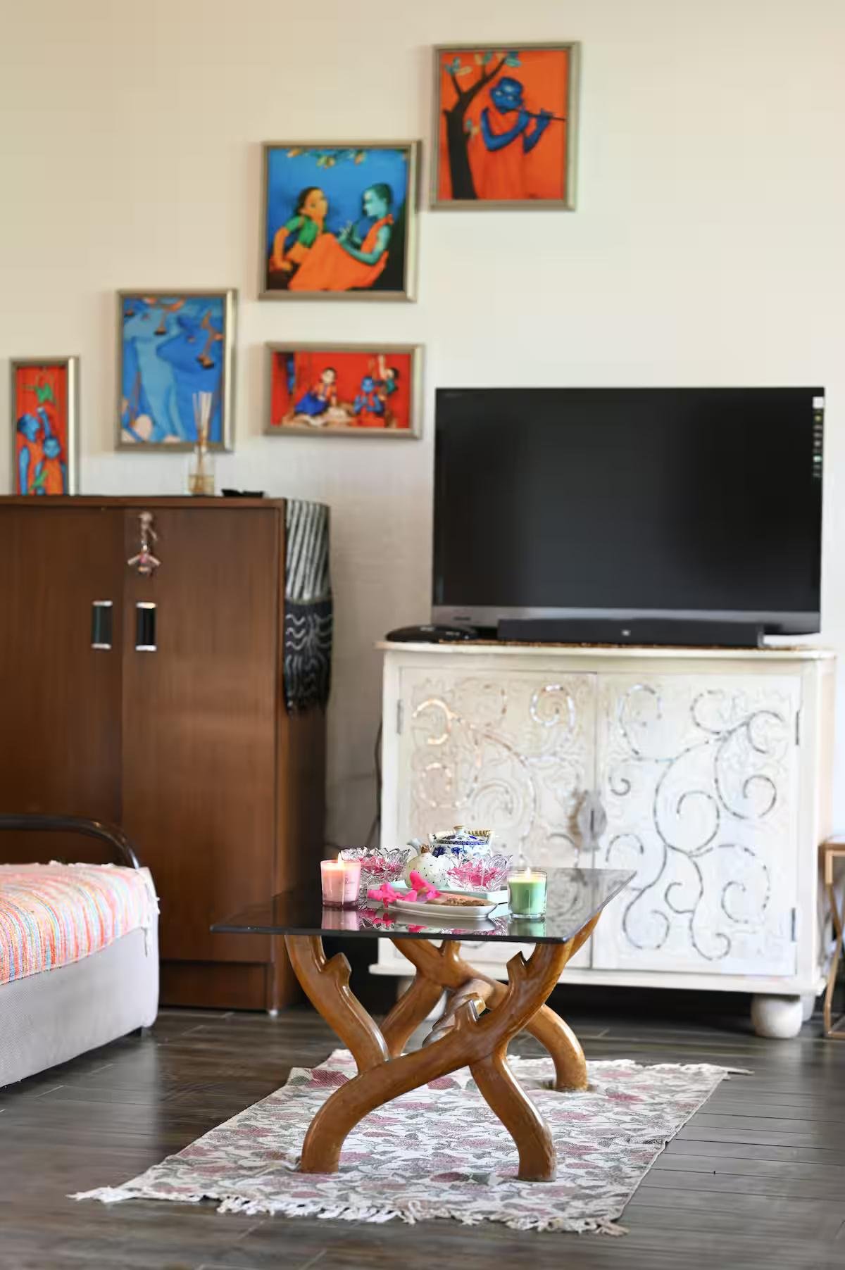 The Blue Door - A Luxury Boutique Villa on Foothills o x Solis Nature