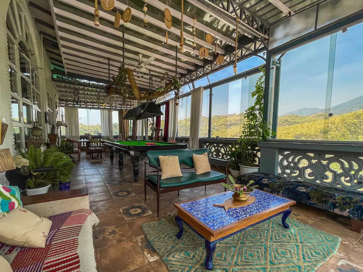 The Blue Door - A Luxury Boutique Villa on Foothills o x Solis Nature