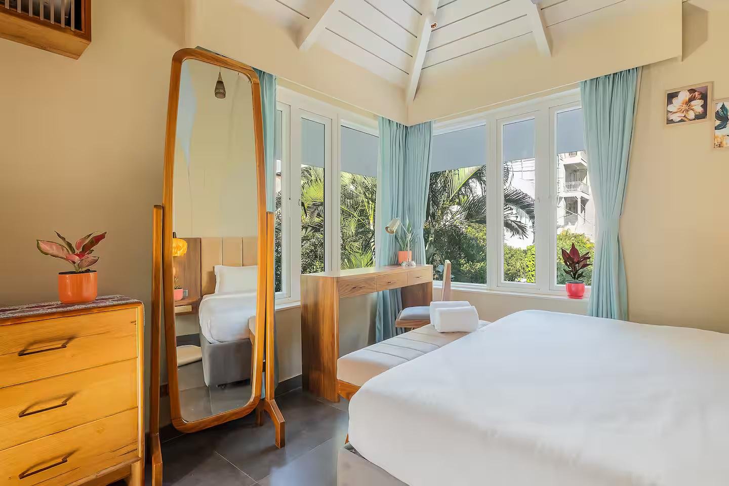Celeste - 3 BHK Private Pool Villa near Baga Beach x Solis Nature