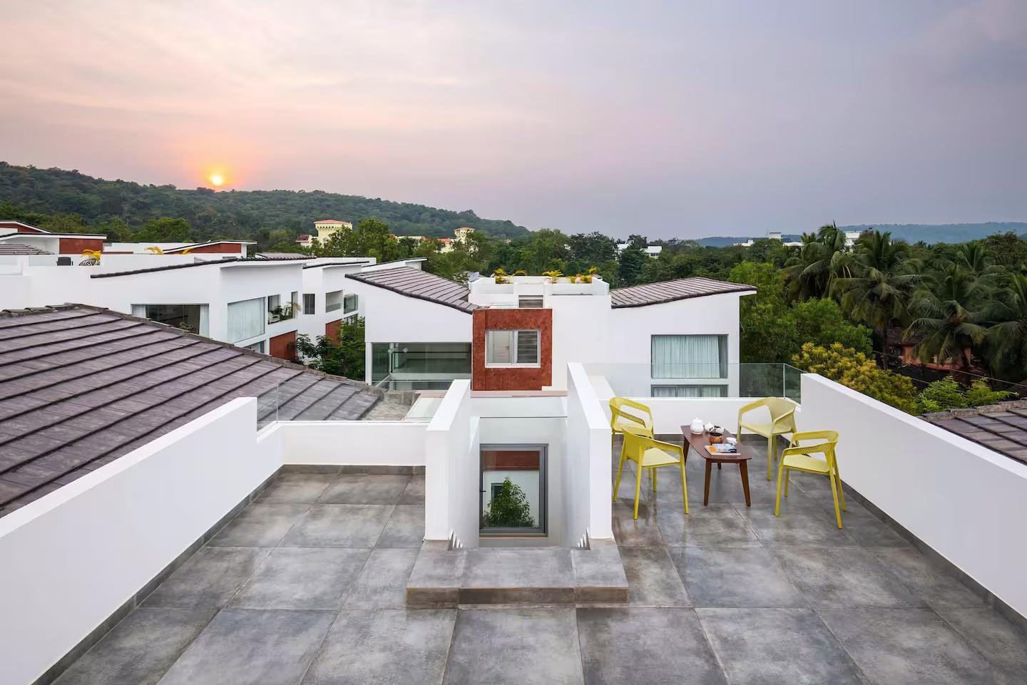 Stylish 6BHK Villa w/ Pvt Pool & Garden x Solis Nature