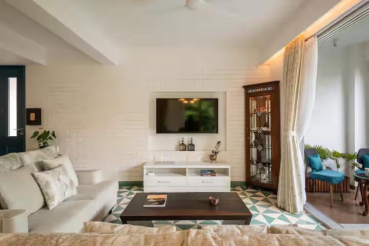 Stylish 6BHK Villa w/ Pvt Pool & Garden x Solis Nature