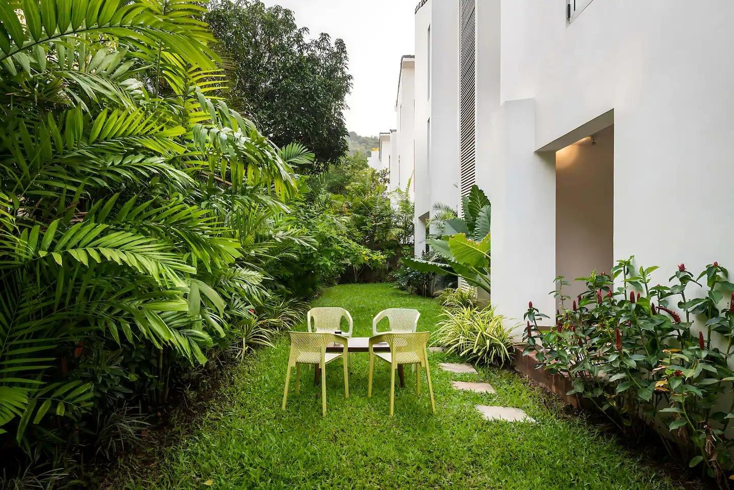 Stylish 6BHK Villa w/ Pvt Pool & Garden x Solis Nature