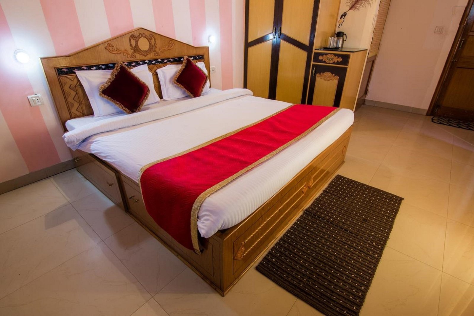 Ram Cottage Chail 3 BHK Villa x Solis Nature