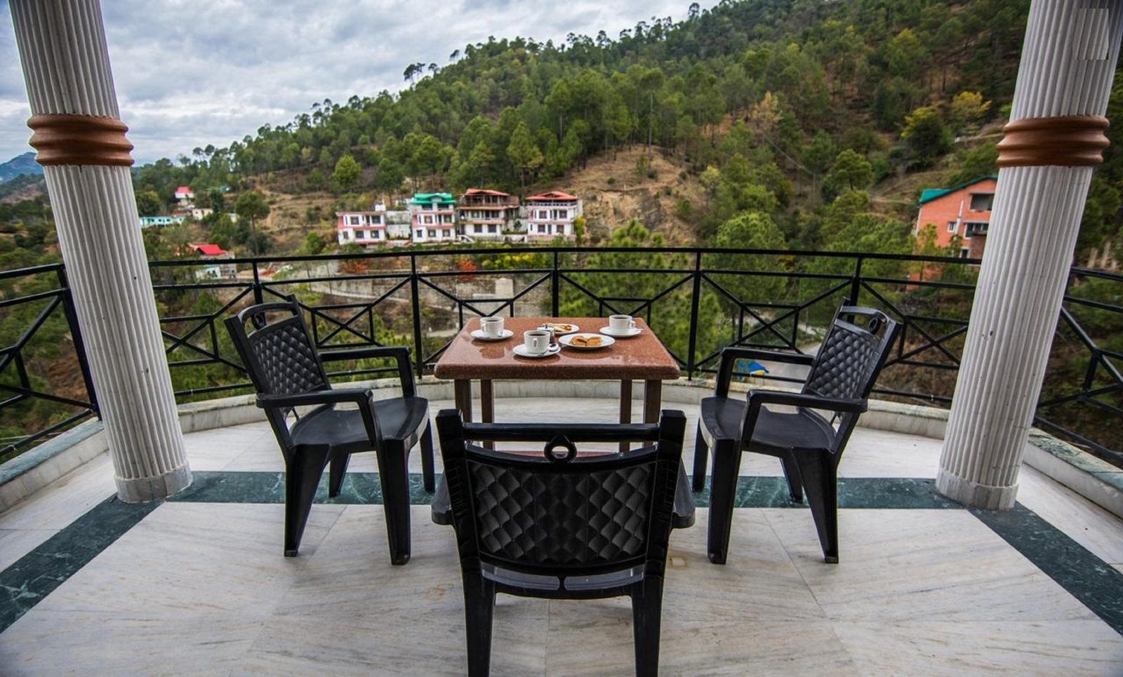 Ram Cottage Chail 3 BHK Villa x Solis Nature