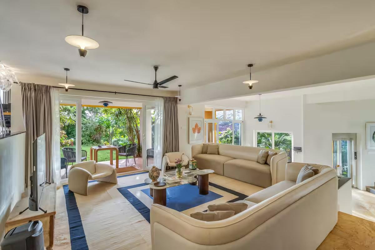 Aurora by the Sea by Savera 6BHK Villa | Pool + Lift x Solis Nature